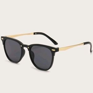Kids tinted sunglasses